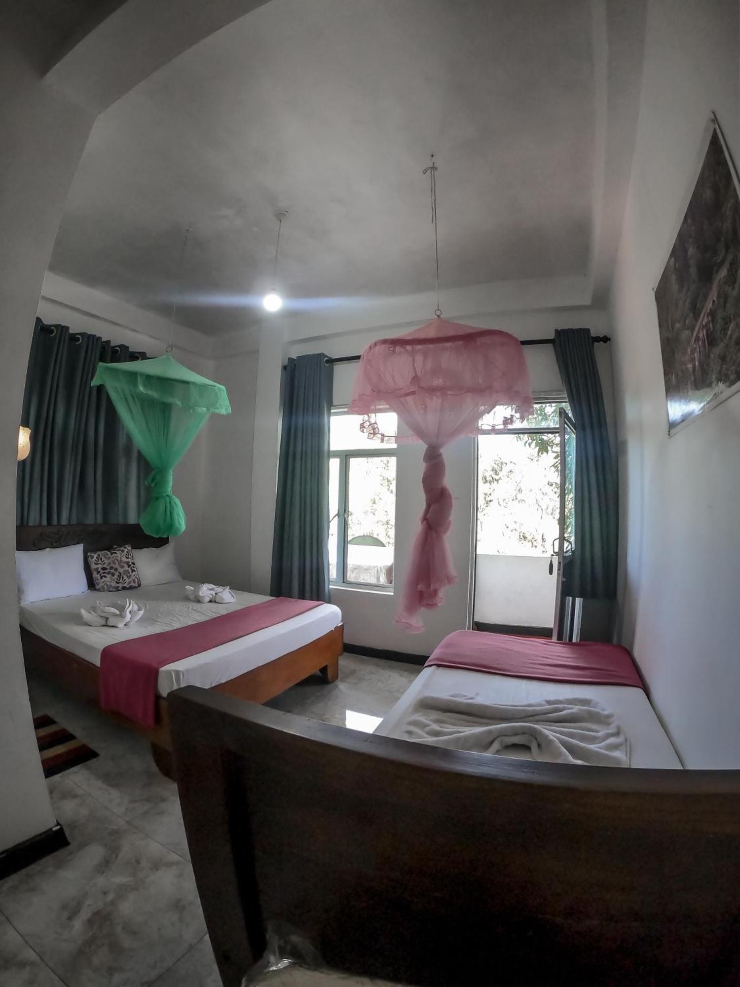 9 Arch View Rest Inn Ella Ngoại thất bức ảnh